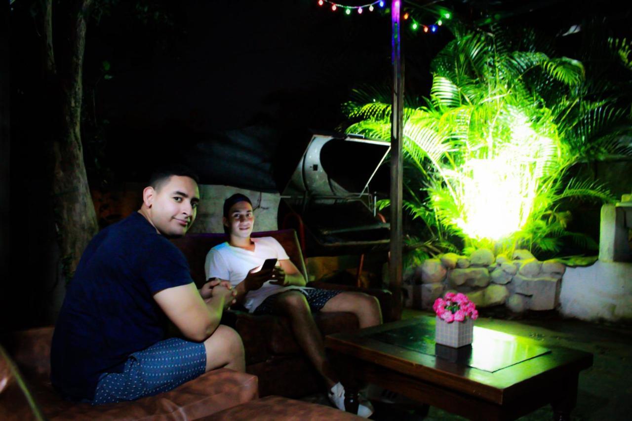 Hostel Krieger Haus Puerto Iguazú Zewnętrze zdjęcie