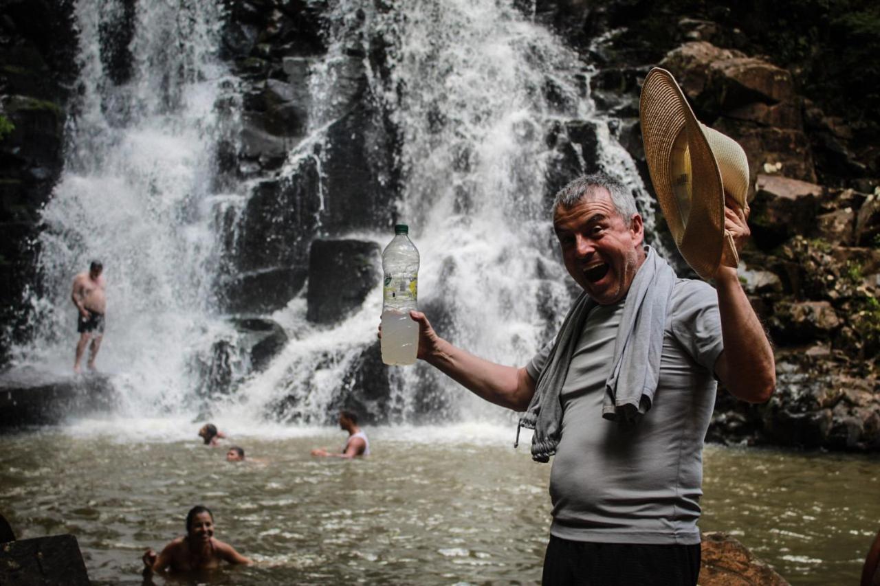Hostel Krieger Haus Puerto Iguazú Zewnętrze zdjęcie