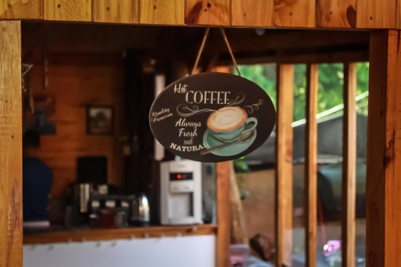 Hostel Krieger Haus Puerto Iguazú Zewnętrze zdjęcie