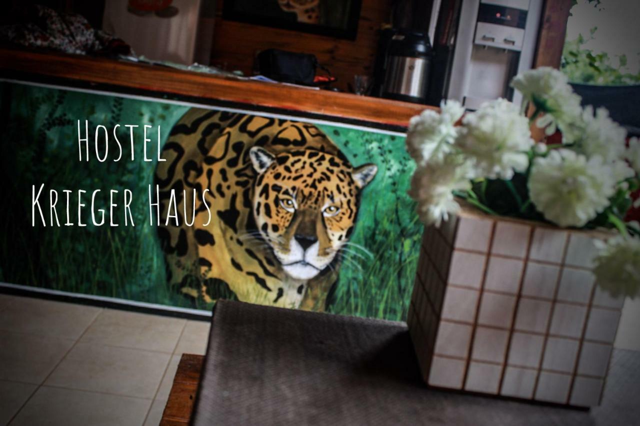 Hostel Krieger Haus Puerto Iguazú Zewnętrze zdjęcie