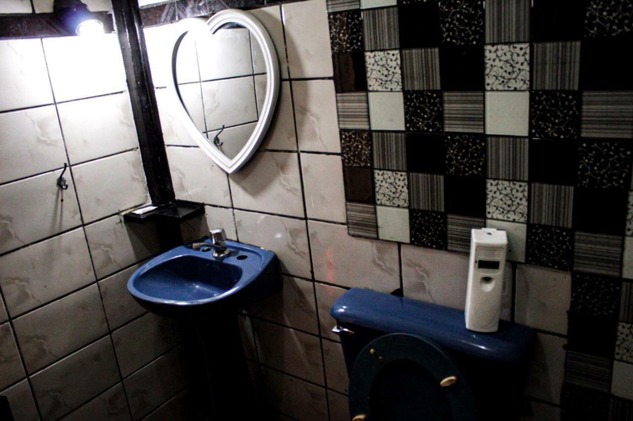 Hostel Krieger Haus Puerto Iguazú Pokój zdjęcie
