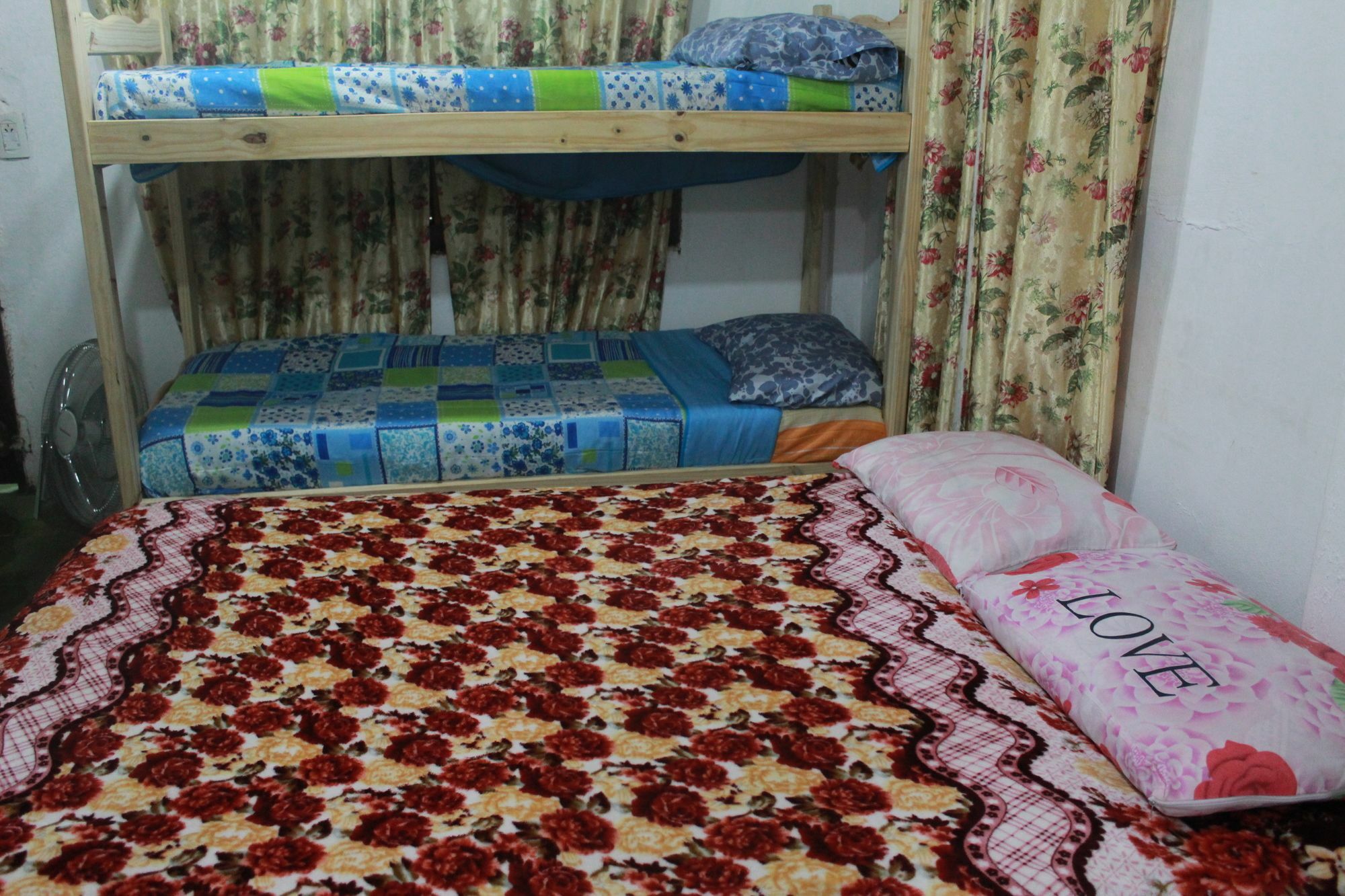 Hostel Krieger Haus Puerto Iguazú Zewnętrze zdjęcie